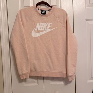 Nike women’s sweatshirt never worn